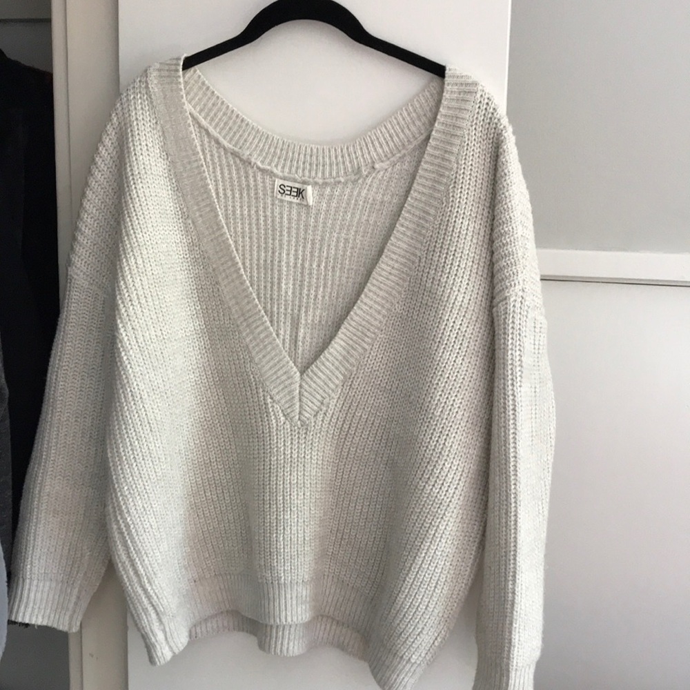 lF oversized sweater